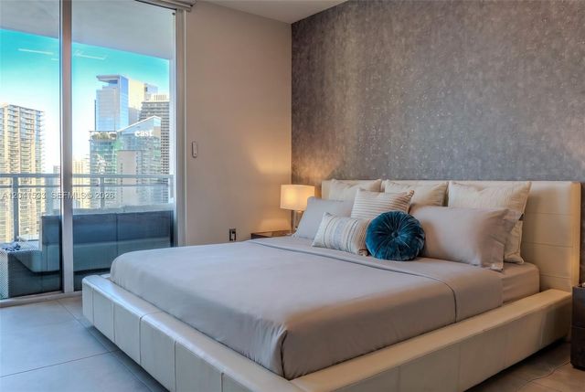 90 SW 3rd Street 3703, Miami, FL 33130