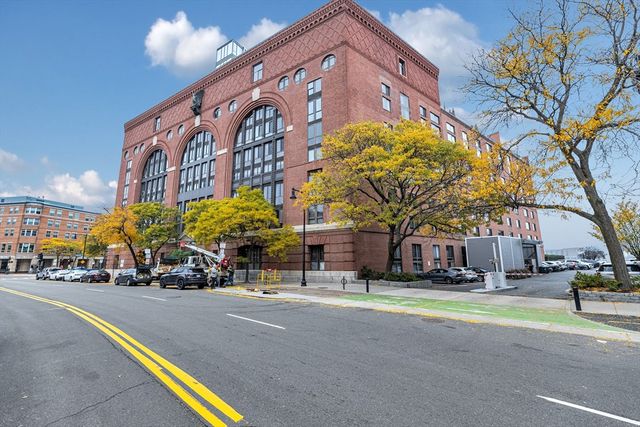 357 Commercial St 219, Boston, MA 02109