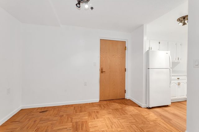 357 Commercial St 219, Boston, MA 02109