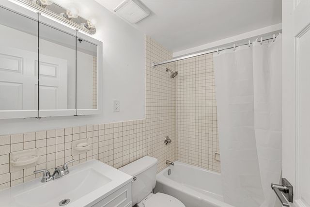 357 Commercial St 219, Boston, MA 02109