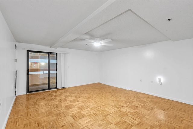 357 Commercial St 219, Boston, MA 02109