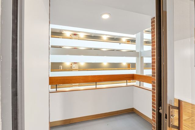 357 Commercial St 219, Boston, MA 02109