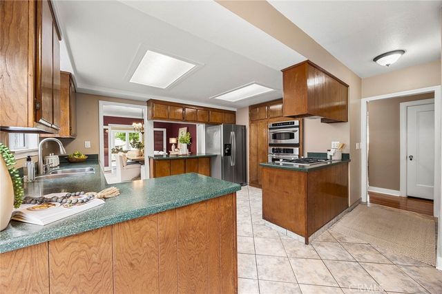 229 W Brookdale Place, Fullerton, CA 92832