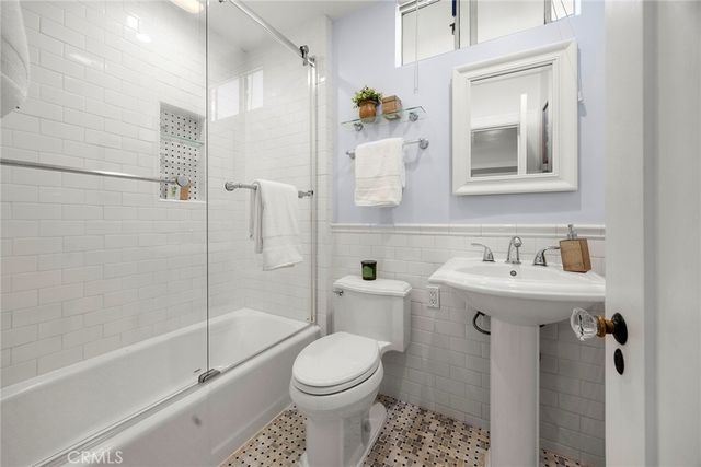 229 W Brookdale Place, Fullerton, CA 92832