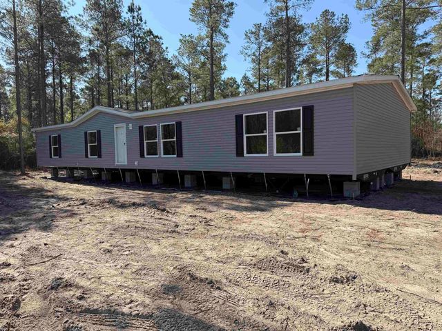 Apple Valley Rd., Loris, SC 29569