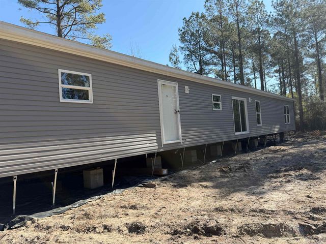 Apple Valley Rd., Loris, SC 29569