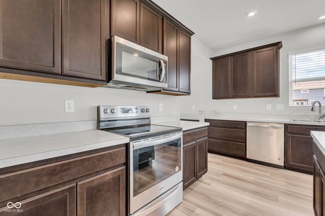 15523 Brees, Westfield, IN 46074