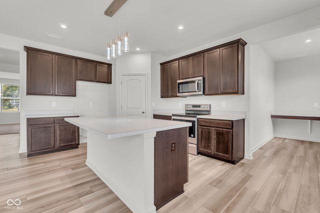 15523 Brees, Westfield, IN 46074