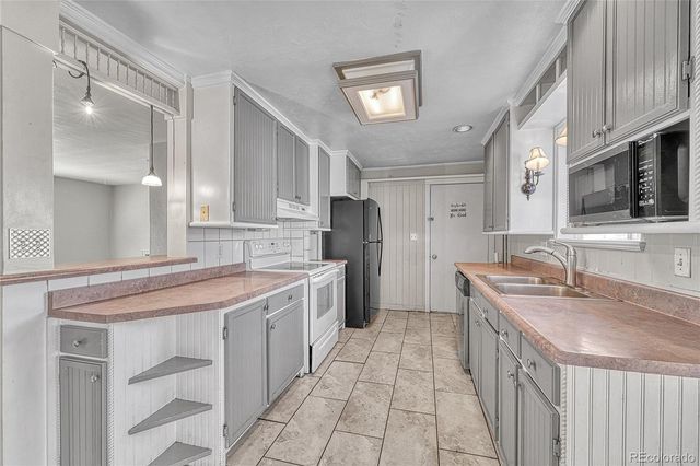 8450 Turnpike Drive, Westminster, CO 80031