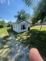 131 Old Westmoreland Rd, Portland, TN 37148