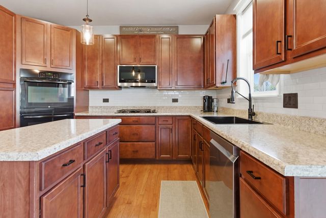 9543 Baumgartner Street, Huntley, IL 60142