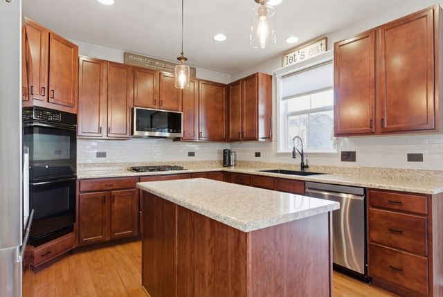 9543 Baumgartner Street, Huntley, IL 60142