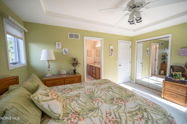 7951 N Shoreline Drive, Holland, OH 43528