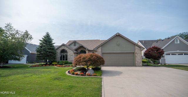 7951 N Shoreline Drive, Holland, OH 43528