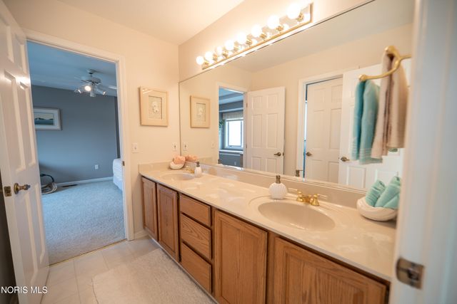 7951 N Shoreline Drive, Holland, OH 43528