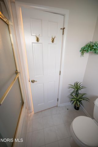 7951 N Shoreline Drive, Holland, OH 43528