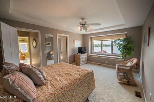 7951 N Shoreline Drive, Holland, OH 43528