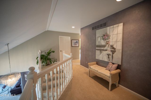 7951 N Shoreline Drive, Holland, OH 43528