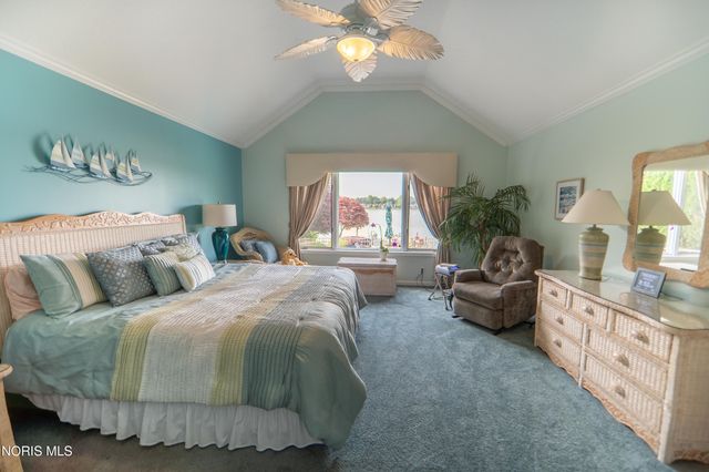 7951 N Shoreline Drive, Holland, OH 43528
