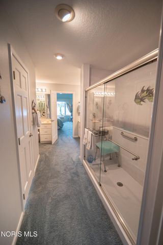 7951 N Shoreline Drive, Holland, OH 43528