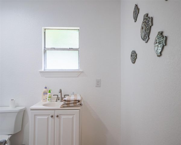 357 County Road 296, Sargent, TX 77414