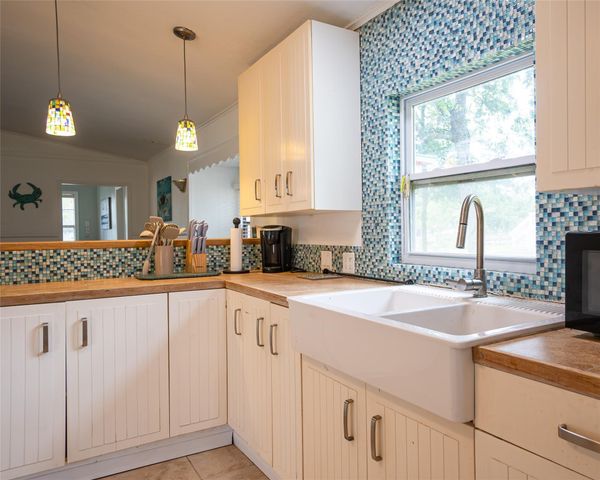 357 County Road 296, Sargent, TX 77414