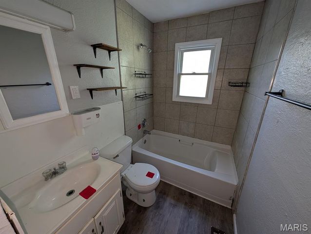 2706 Godfrey Street, Belleville, IL 62226