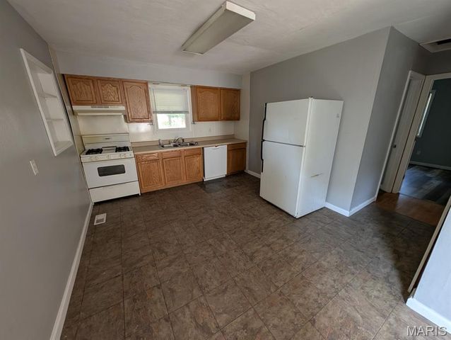2706 Godfrey Street, Belleville, IL 62226