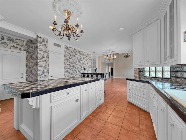 4502 Thoreau Circ, Corpus Christi, TX 78410