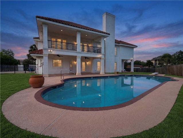 4502 Thoreau Circ, Corpus Christi, TX 78410