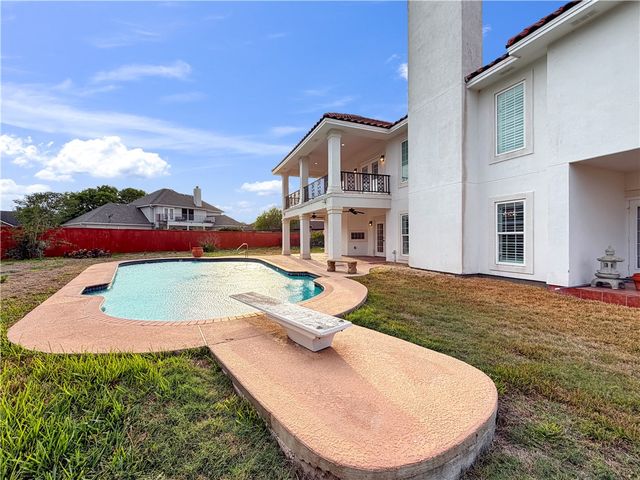4502 Thoreau Circ, Corpus Christi, TX 78410