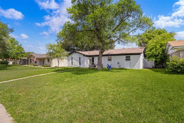 806 Longbeach Drive, Garland, TX 75043