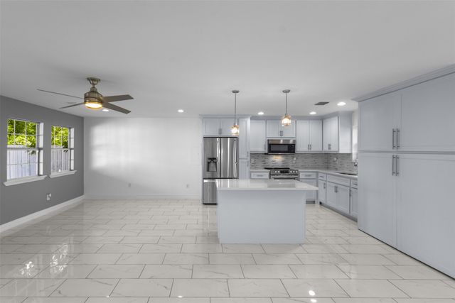 806 Longbeach Drive, Garland, TX 75043