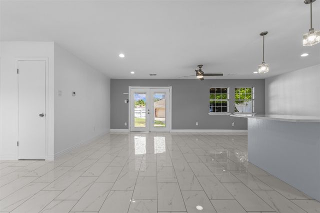 806 Longbeach Drive, Garland, TX 75043
