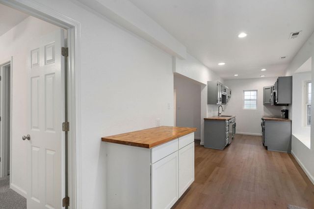 2833 N York Avenue, Brookline, MO 65619