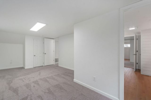 2833 N York Avenue, Brookline, MO 65619