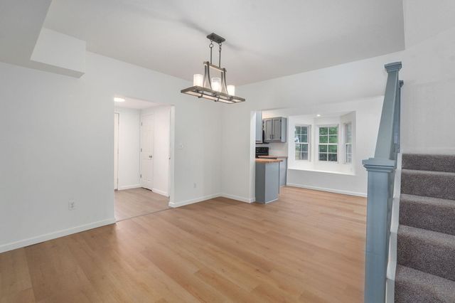 2833 N York Avenue, Brookline, MO 65619