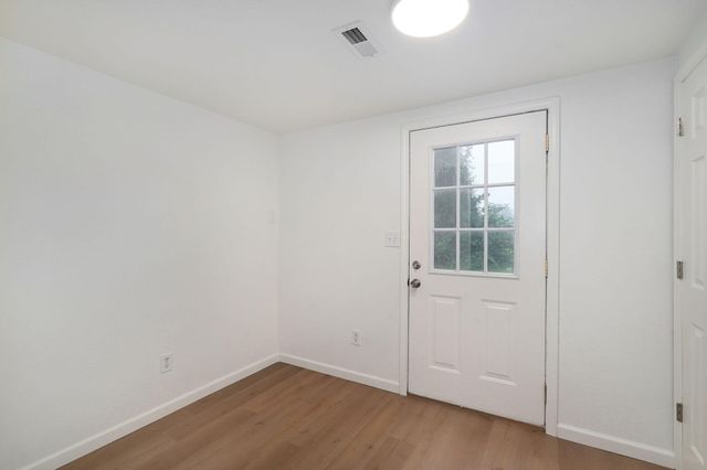 2833 N York Avenue, Brookline, MO 65619