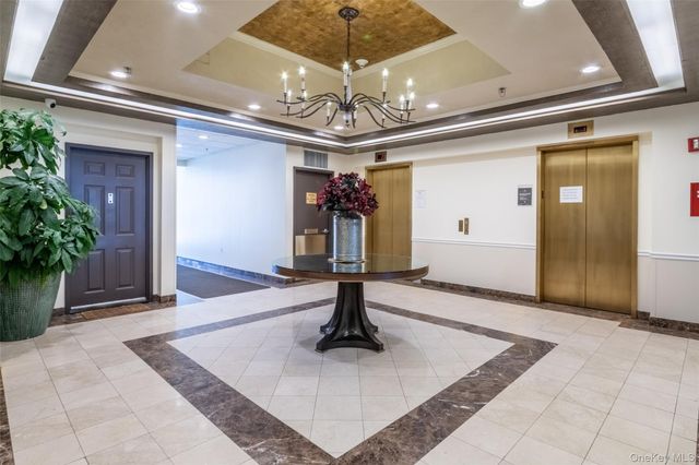 100 New Roc City Place 405, New Rochelle, NY 10801