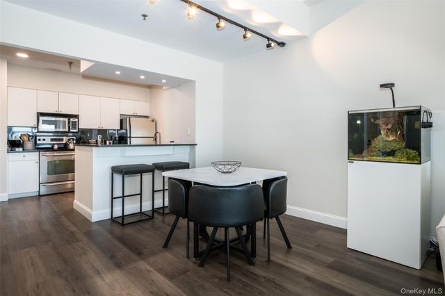 100 New Roc City Place 405, New Rochelle, NY 10801