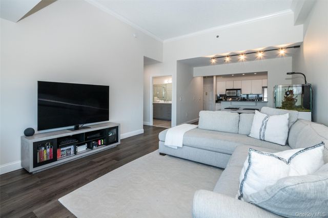 100 New Roc City Place 405, New Rochelle, NY 10801