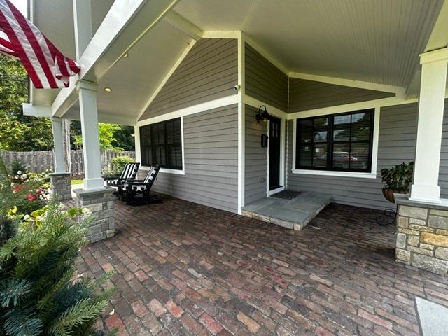 525 W Deerpath Road, Lake Forest, IL 60045