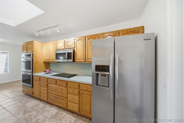 2504 N 12TH Street, Broken Arrow, OK 74012