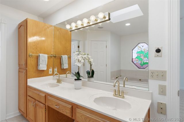 2504 N 12TH Street, Broken Arrow, OK 74012