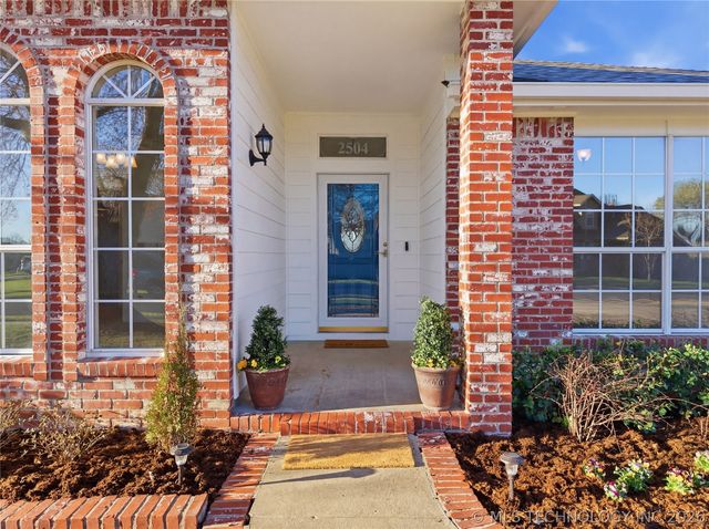 2504 N 12TH Street, Broken Arrow, OK 74012