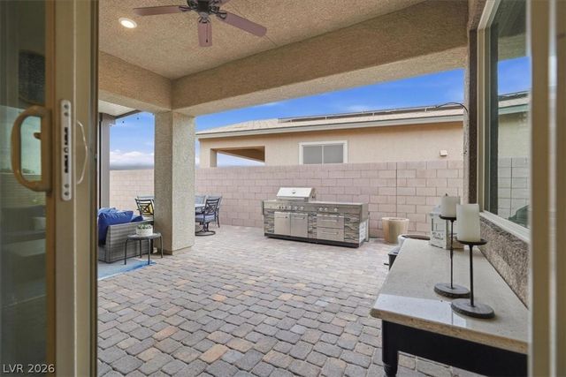 246 Tallis Hills Avenue, Henderson, NV 89011
