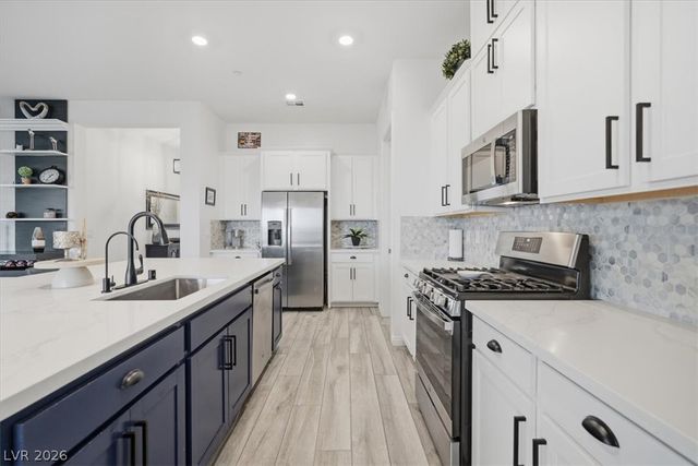 246 Tallis Hills Avenue, Henderson, NV 89011