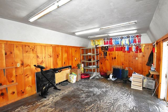 17 Wedgewood Ln, Millbury, MA 01527