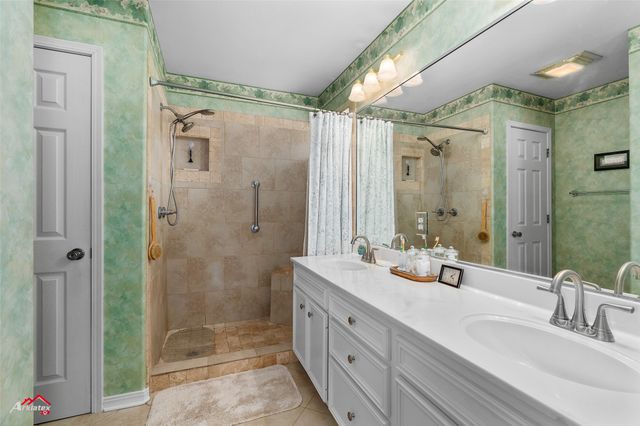 114 Kings Xing, Shreveport, LA 71105