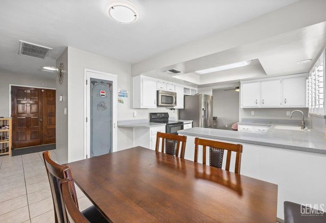 408 Sierra Street, Taft, CA 93268